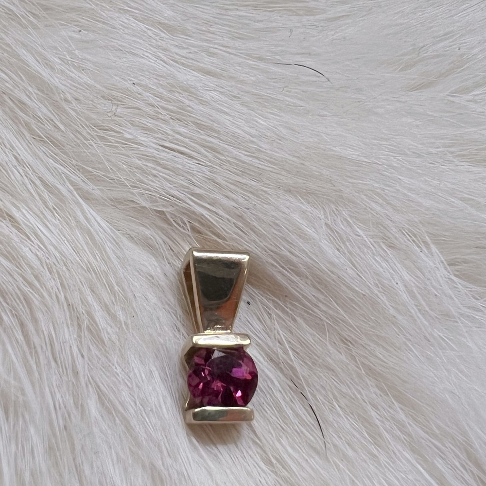14k Gold Ruby Pendant